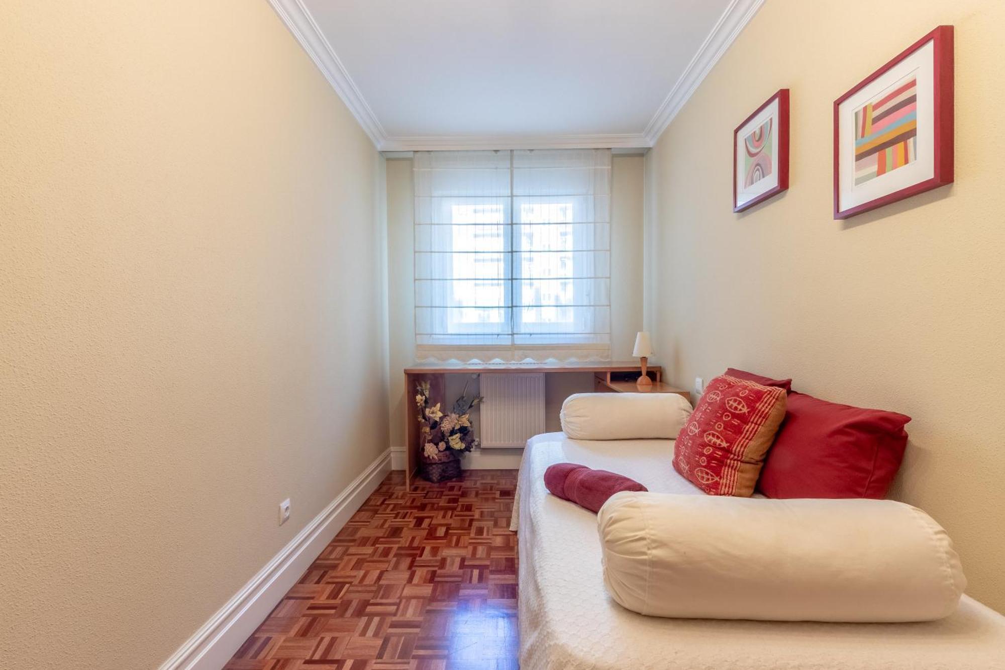 Grande Luminoso, Garaje, Arena, Casco Viejo Apartment